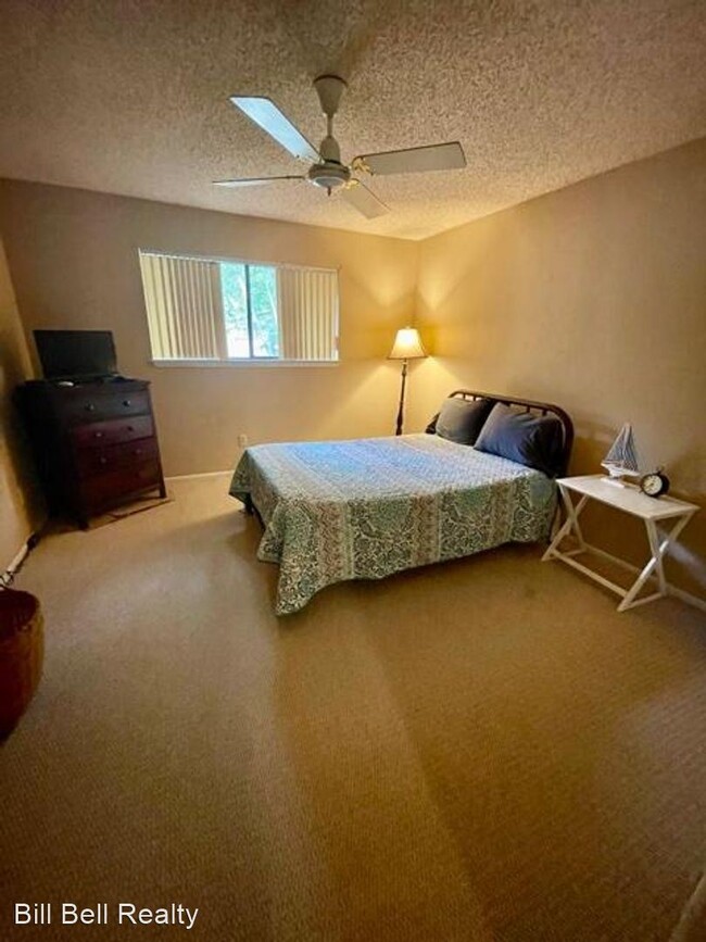 Building Photo - 2 br, 1 bath House - 2100 Austin St Apt # 9