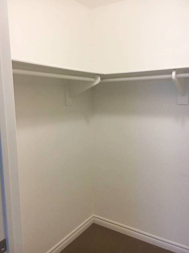 Walk In Closet - 5057 Los Morros Wy