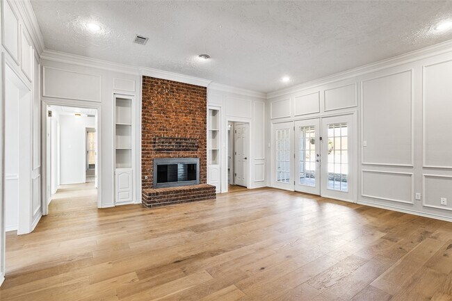 Foto del edificio - 2942 Woodland Hills Dr