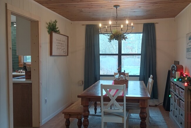 Dining room - 615 Tank Hill Rd