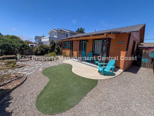 Foto del edificio - AVAILABLE AUGUST - Charming Morro Bay Home...
