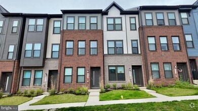 Building Photo - 3305 Anabranch Wy