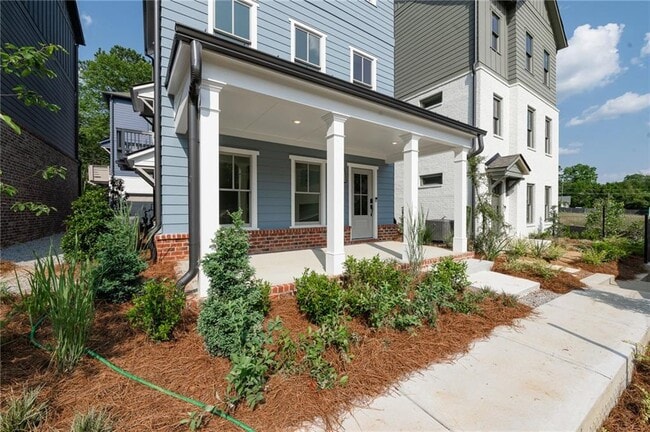 Building Photo - 3272 Stillwood Dr