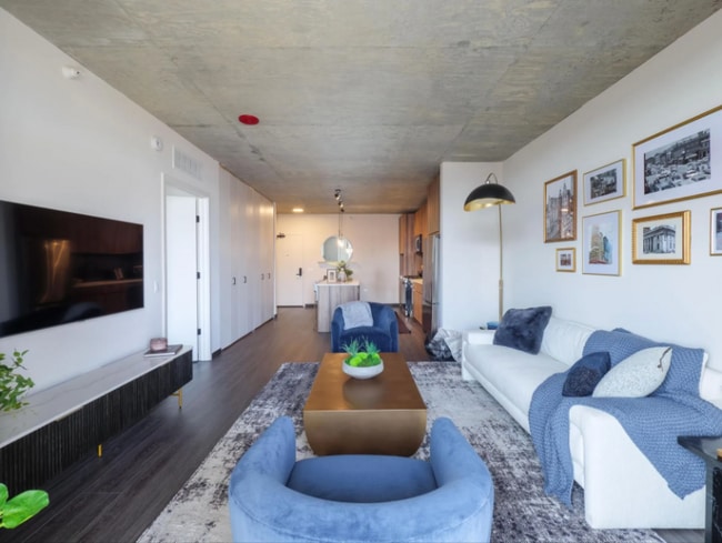 Foto del edificio - 1645 W Ogden Ave