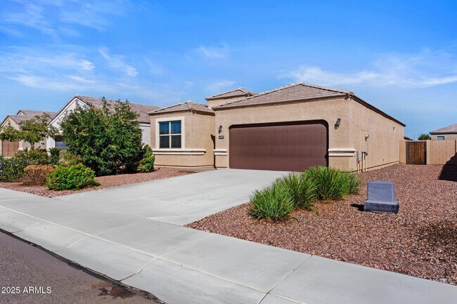 Building Photo - 4972 E Living Stone Way
