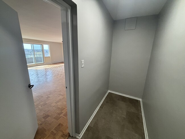 Building Photo - 1061 Queen's Blvd