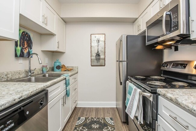 Building Photo - Nob Hill Apartment Homes