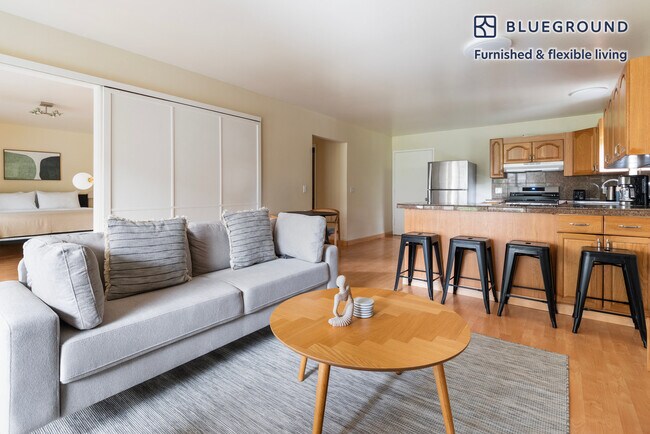 Foto del edificio - 594 Channing Ave