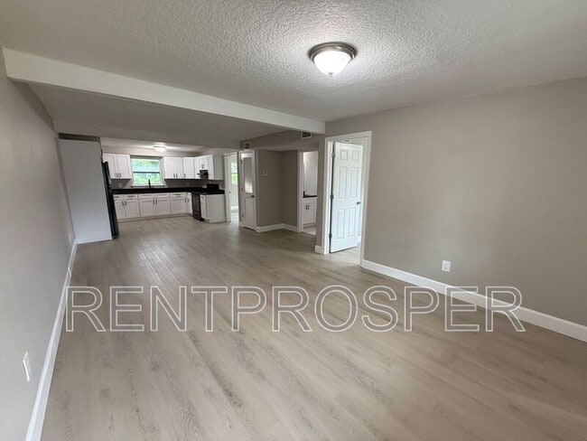 Photo - 4120 W Washington St Apartment