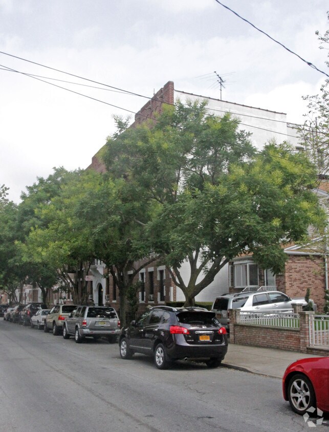 Primary Photo - 1137 63rd St