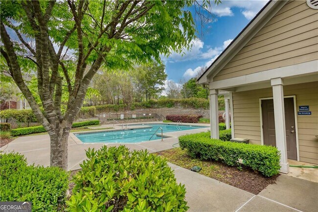 Foto del edificio - 5103 Woodland Ln