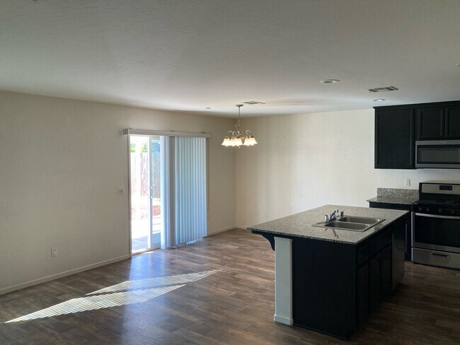 Foto del edificio - 1527 Virmargo St