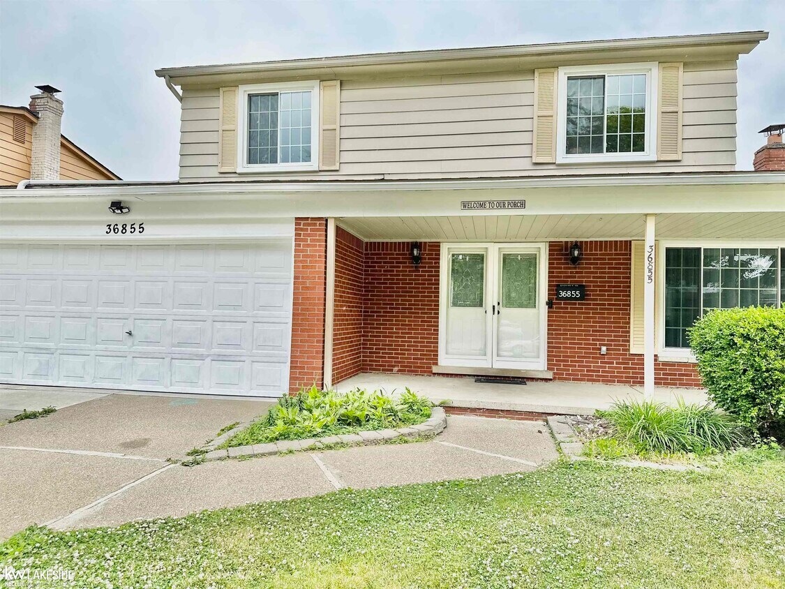 Primary Photo - 36855 Kyro Ct