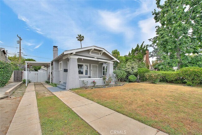 Building Photo - 829 N Clementine St