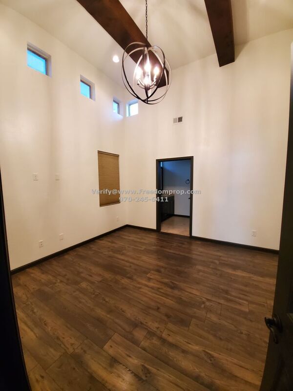 Building Photo - 635-634 24 3/4 Rd