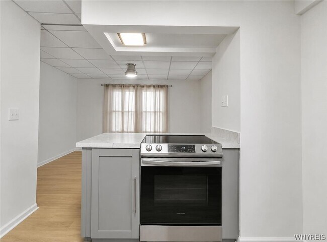 Foto del edificio - 2830 Macklem Ave