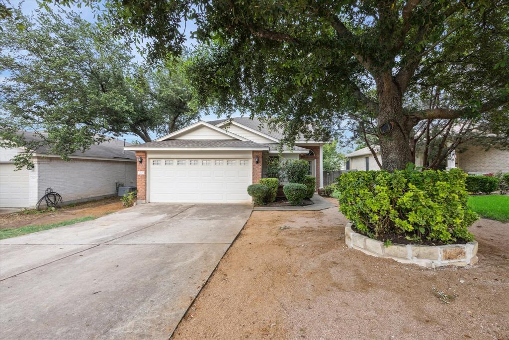 Primary Photo - 2808 Greenlee Dr