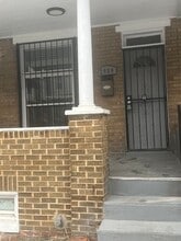 Building Photo - 2809 W Mulberry St