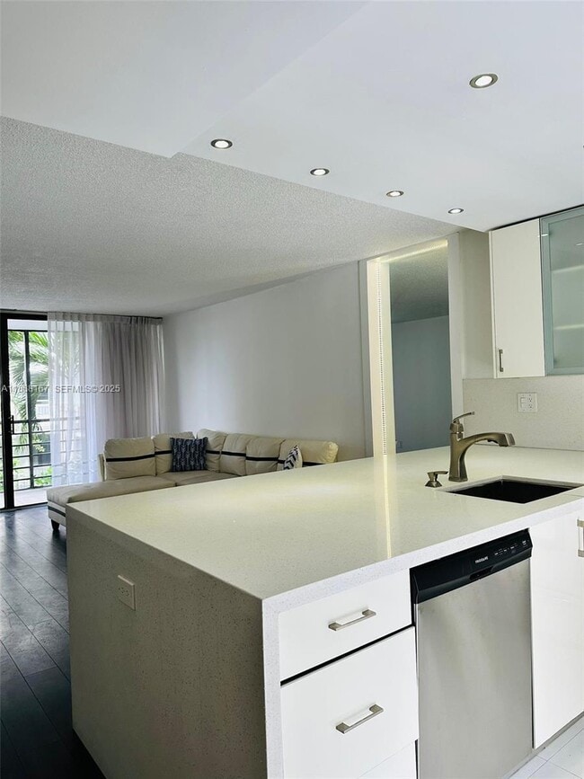 Foto del edificio - 20400 W Country Club Dr