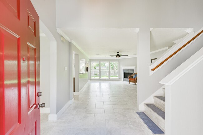 Foto del edificio - 1623 Stonehaven Village Cir