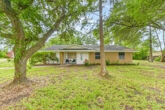 Building Photo - 5101 County Rd 138C