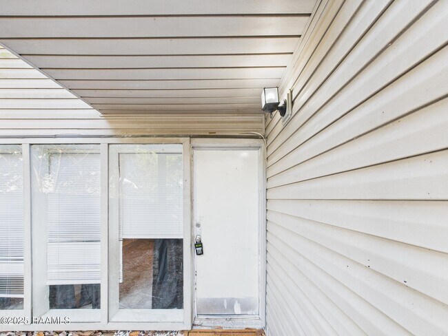 Foto del edificio - 511 Fox Run Ave