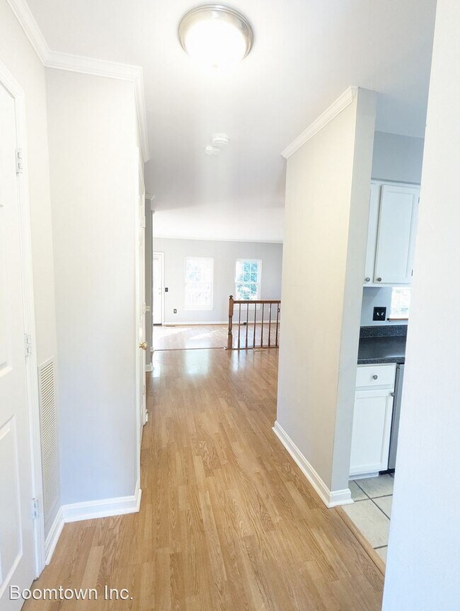 Foto del edificio - 3 br, 3.5 bath House - 7117 Gresham Court ...