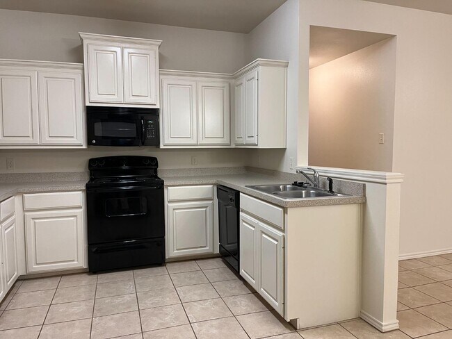 Foto del edificio - 6706 Oakridge Ave