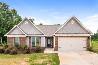 Building Photo - 150 Heartland Cir