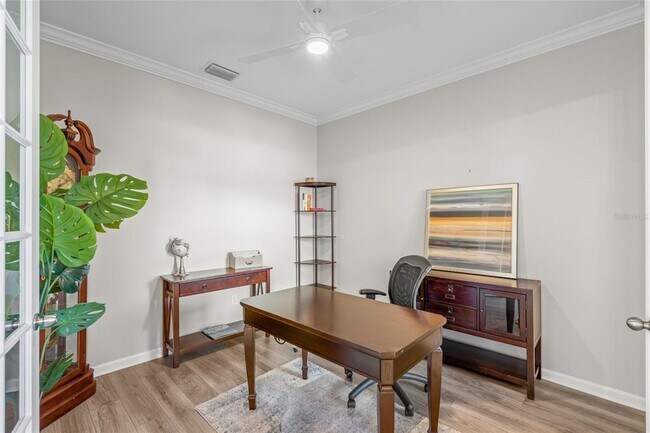 Foto del edificio - 8681 Rain Song Rd