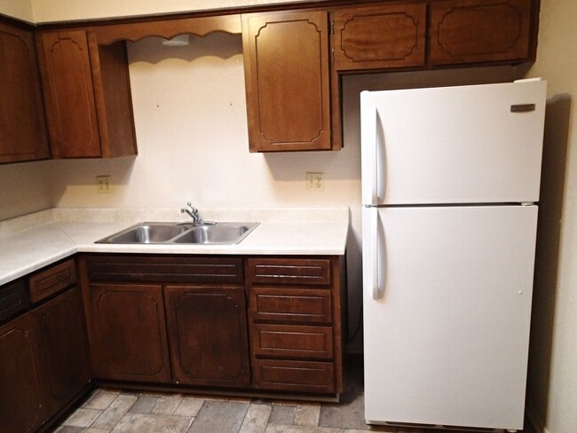 Building Photo - Excitingly economical!!!