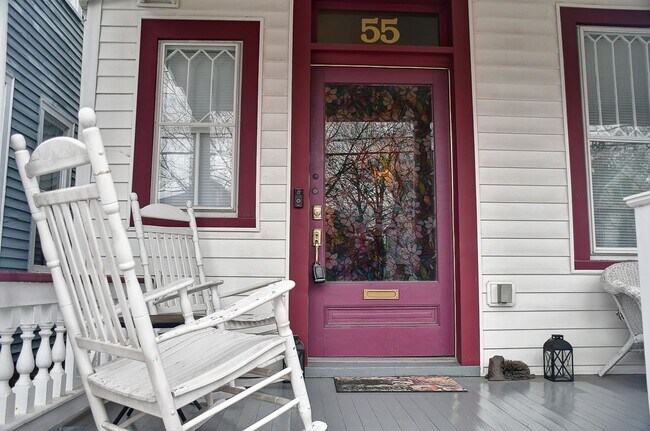 Building Photo - 55 Riverview Ave