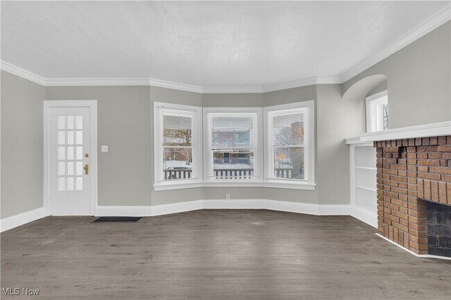 Foto del edificio - 3219 W 116th St