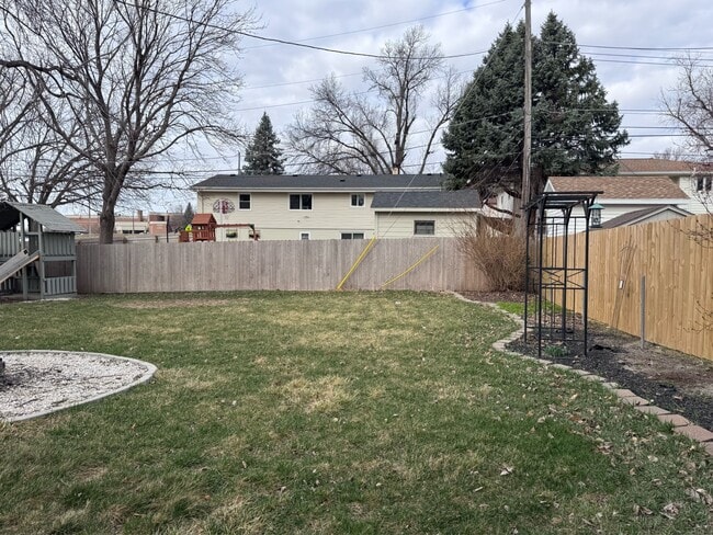 Building Photo - 20502 Cleveland St