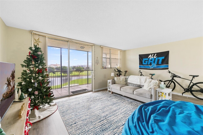 Foto del edificio - 3150 W Rolling Hills Cir