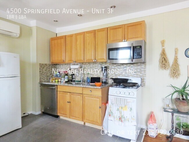 Foto del edificio - 4500 Springfield Ave