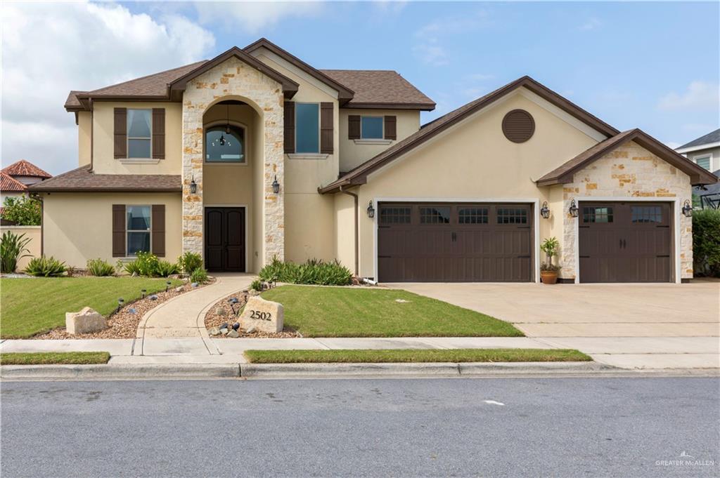 Foto principal - 2502 W Elbrus Ave
