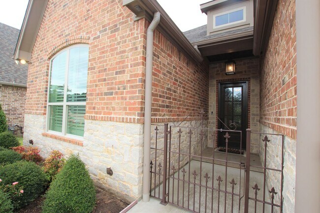 Foto del edificio - Gorgeous 3 bed 2 bath home in Hadley Court!
