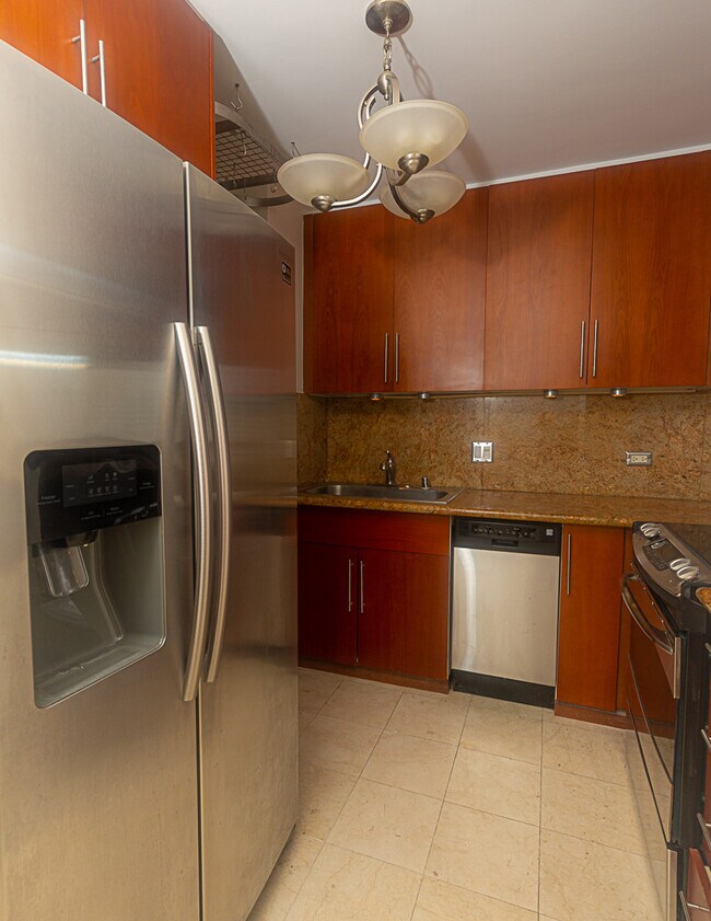 Building Photo - 1848 Kahakai Dr