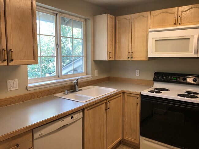 Foto del edificio - 949 Aberdeen Ave NE