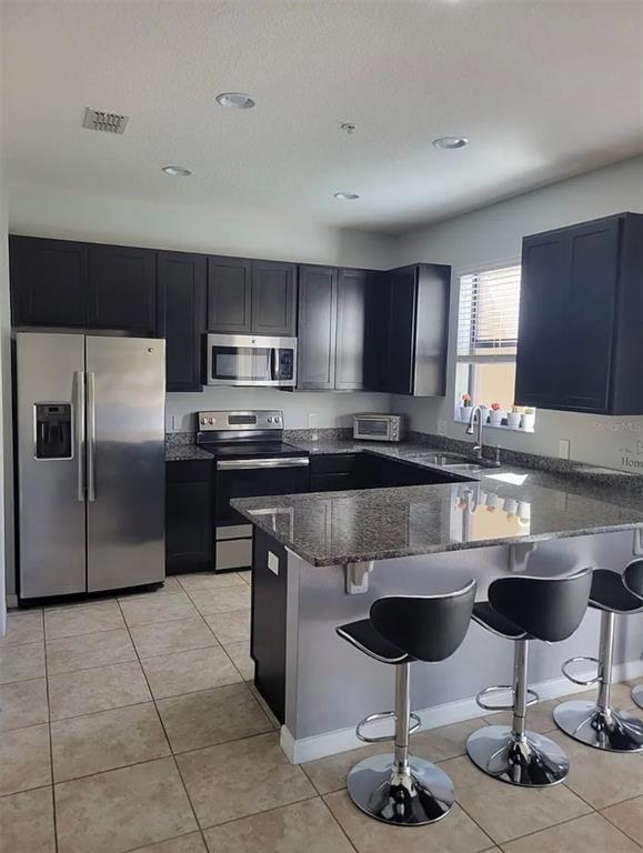 Foto del edificio - 2486 Seven Oaks Dr