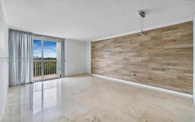 Foto del edificio - 150 SE 25th Rd