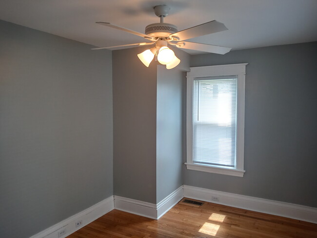 Building Photo - 659 Seward St