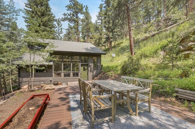 Building Photo - 7020 S Blue Creek Rd