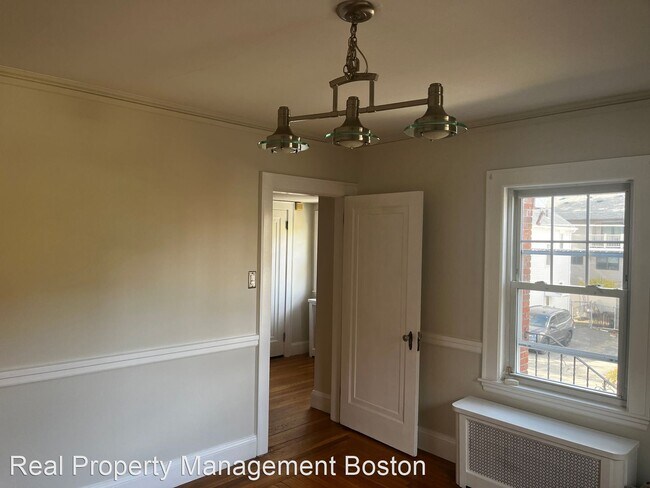 Building Photo - 3 br, 1 bath House - 124 Floral Ave