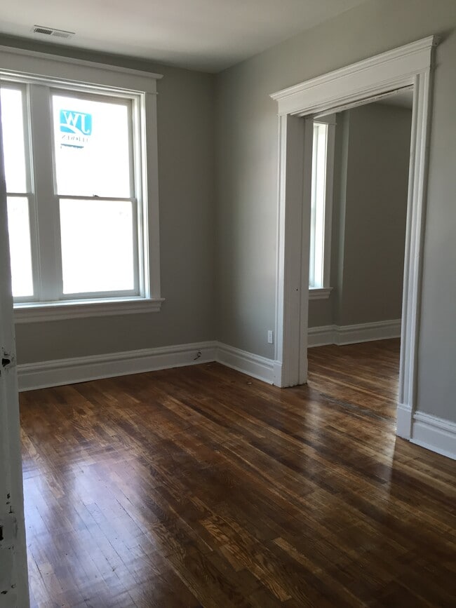 Building Photo - 3612-14 Hartford