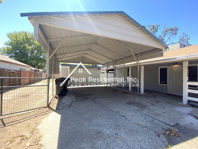 Foto del edificio - 1 br, 1 bath House - 6729 5th Street