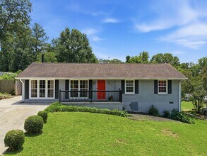 Building Photo - 405 King Arthur Ct