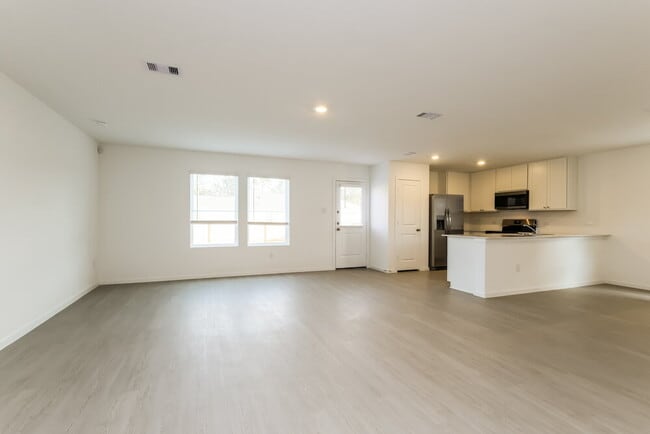 Building Photo - 15298 Abella Dr