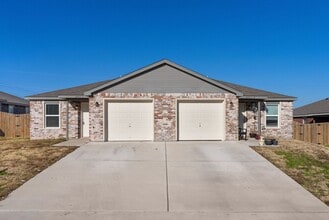 Building Photo - 5703 Rustler Dr